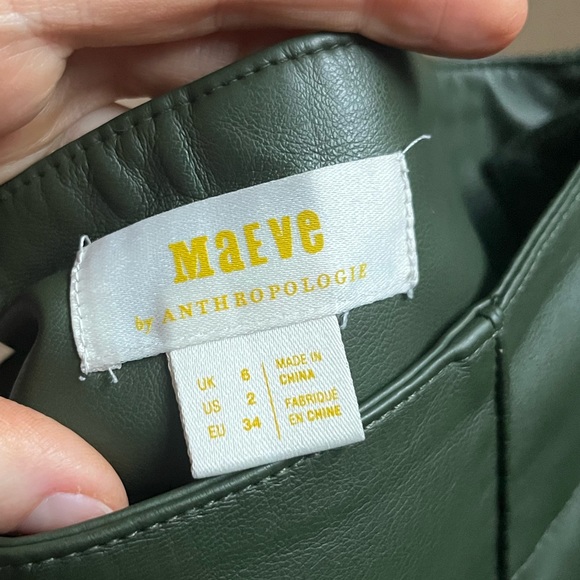 Anthropologie - Maeve Faux Leather olive green Pants - Picture 3 of 5